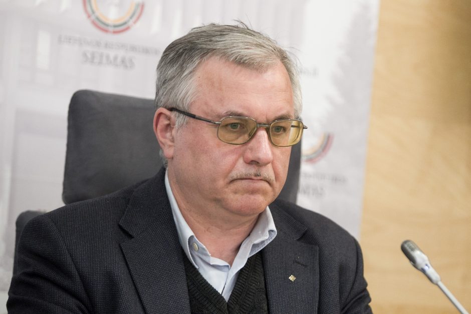 J. Basanavičiaus premiją nutarta skirti J. Vaiškūnui, ministerija kreipėsi į VTEK
