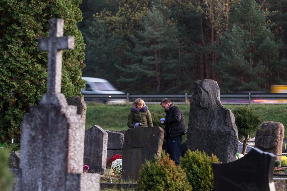 Suskaitmenintos Vilniaus kapinės: bus išduodami elektroniniai leidimai laidoti