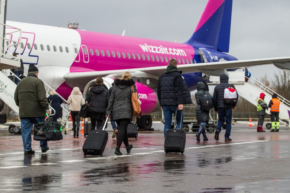 „Wizz Air“ stabdo skrydžius iš Vilniaus iki balandžio pabaigos