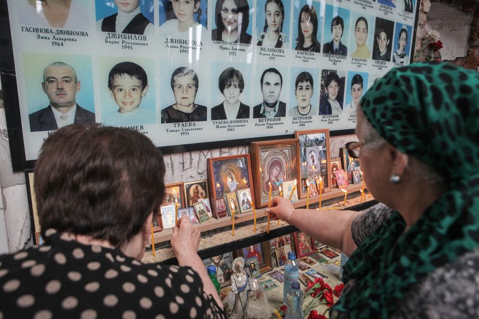 15 metų po Beslano tragedijos: aukų artimieji dar tikisi sąžiningo tyrimo