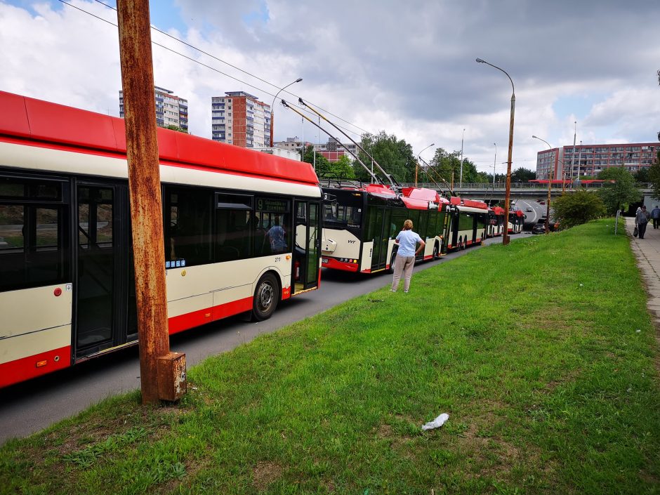 Vilniuje pasipylė avarijos – kemšasi gatvės