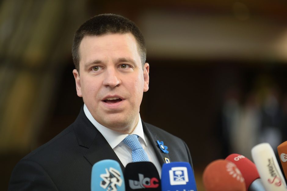 Estijos parlamentas suteikė premjerui J. Ratui įgaliojimus formuoti naują vyriausybę