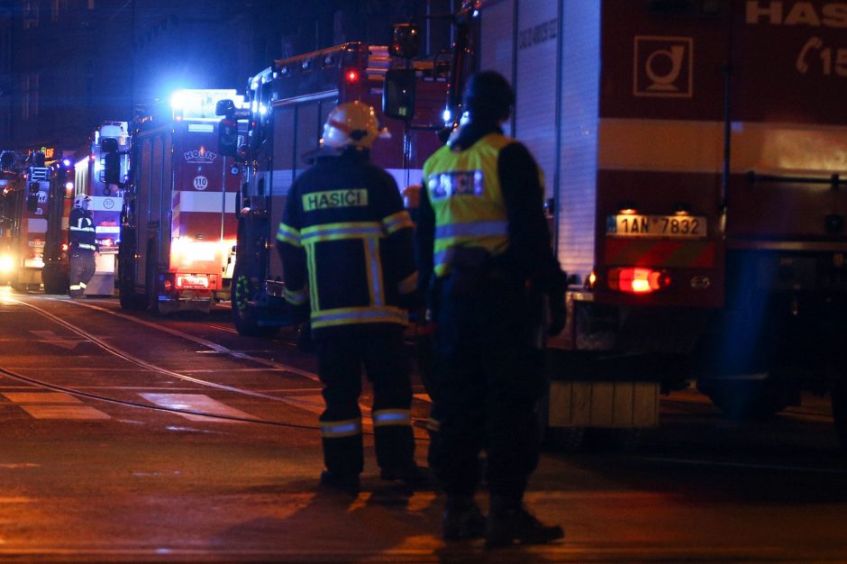 Čekijoje per gaisrą neįgaliųjų globos namuose žuvo mažiausiai 8 žmonės