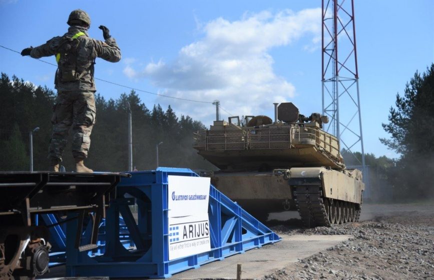 Švenčionių rajone atidaryta NATO technikai skirta geležinkelio atšaka