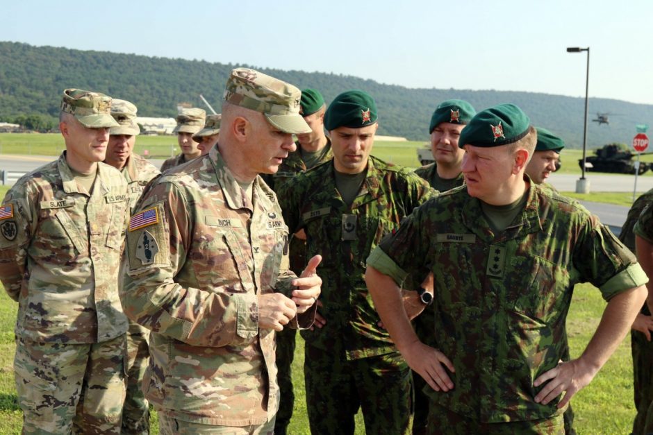 Lietuvos kariai dalyvauja pratybose JAV: scenarijus – Baltijos šalių gynyba