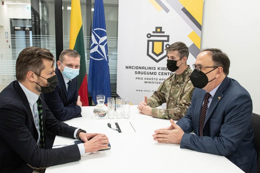Lietuvoje lankosi JAV kariuomenės kibernetinių operacijų komanda