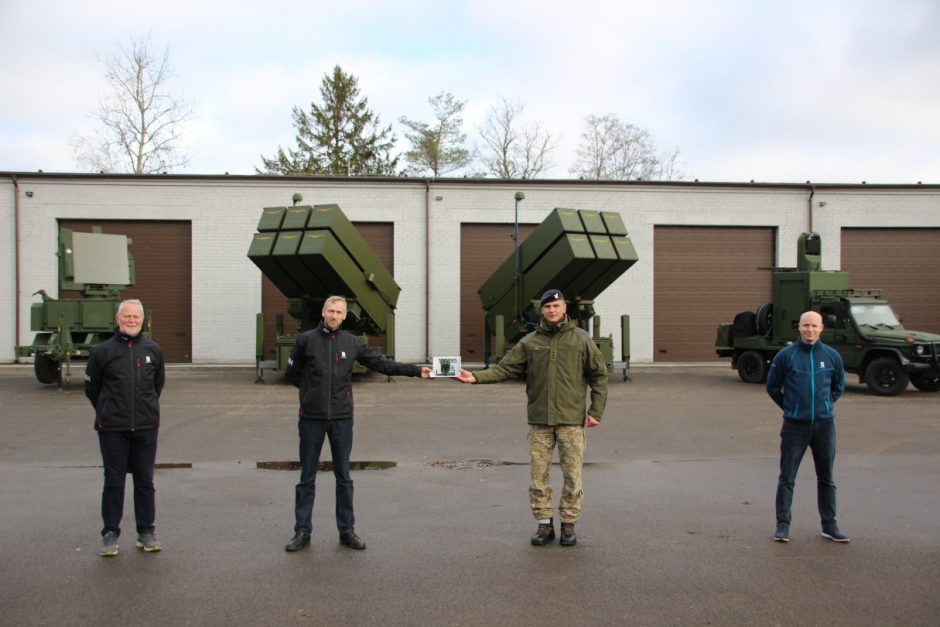 Lietuvos kariuomenei oficialiai perduota oro gynybos sistema NASAMS