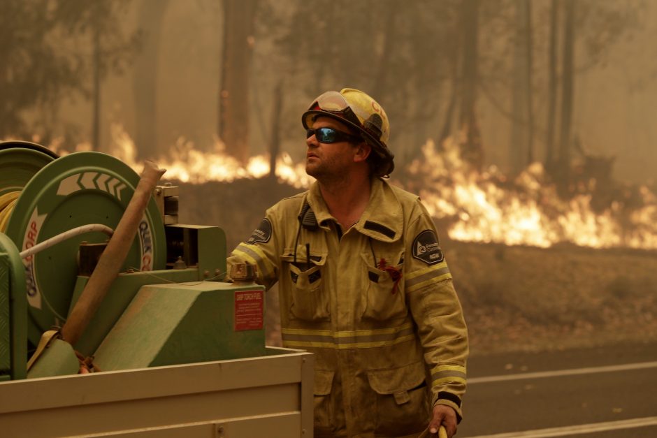 Australijoje liepsnojant gaisrams mobilizuojami 3 tūkst. atsargos karių