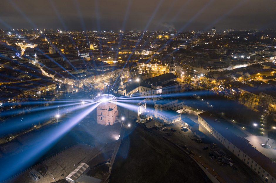 Gimtadienio proga Vilnius apšvies tiltus, pilį, pramogauti siūlo namie