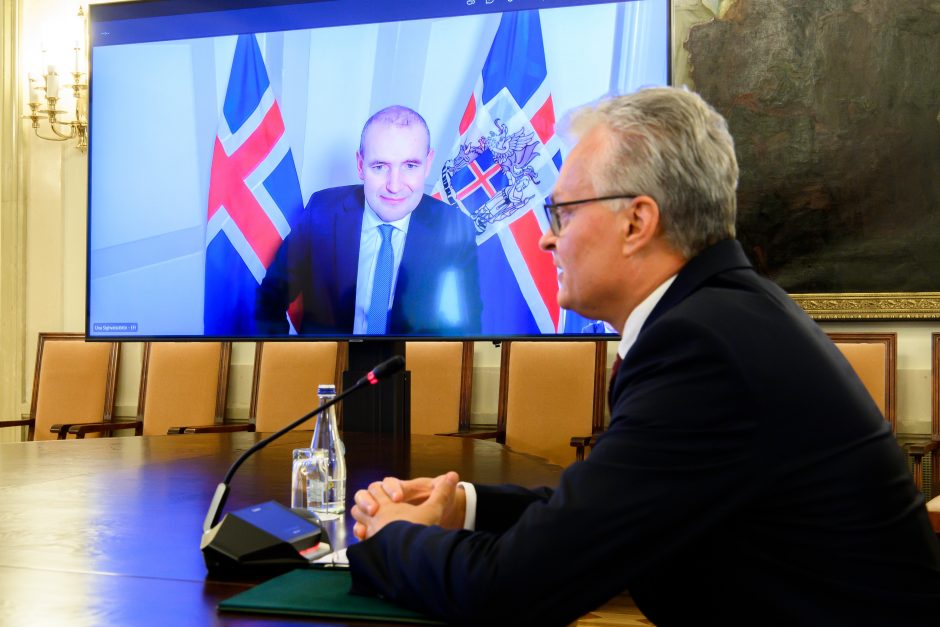 G. Nausėda su Islandijos prezidentu aptarė nelegalią migraciją, santykius su Rusija