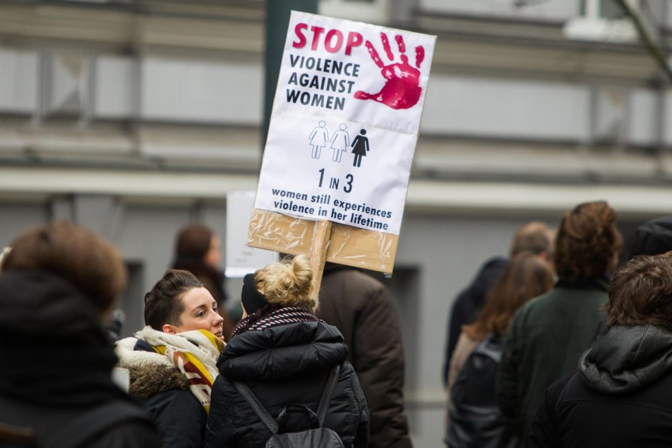 Sieks Lietuvos teisėje įrašyti smurto prieš moteris sąvoką