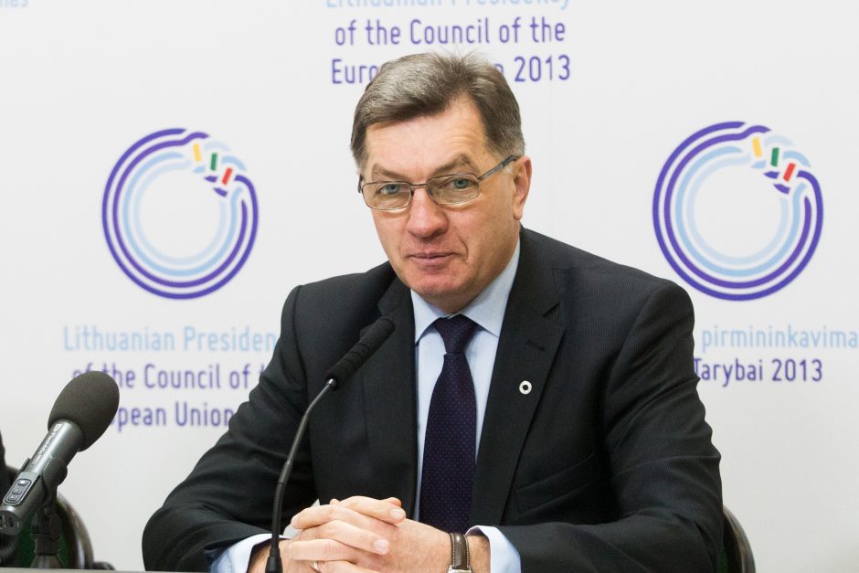 Premjeras dėl Estijos ministro žodžių reikalauja ambasadoriaus paaiškinimo