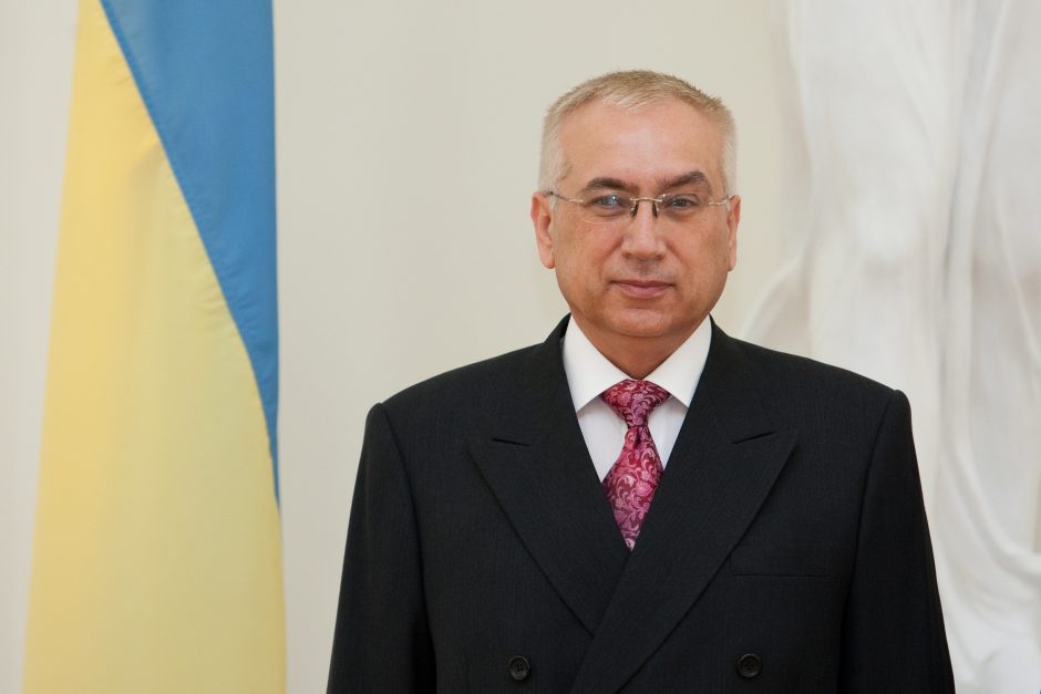 Ukrainos ambasadorius: turime įtikinti Rusiją derėtis