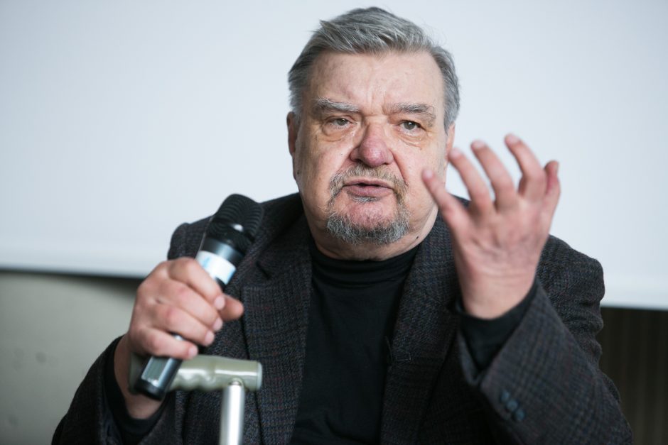 Mirė rašytojas R. Granauskas: valstybės vadovai reiškia užuojautą
