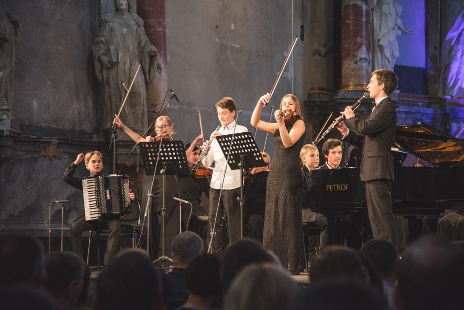 M. Rostropovičiaus atminimo koncerte – grojančių vaikų parama sergantiems