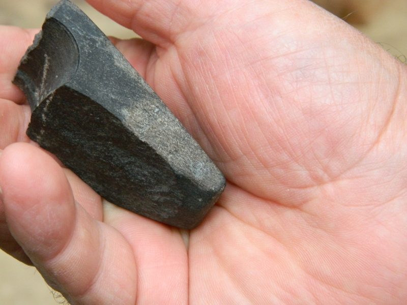 Mineikiškių piliakalnyje archeologai rado 3 tūkst. metų senumo gyvenvietę
