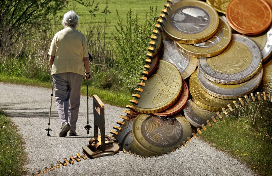 Šalies pensininkų priklausomybė nuo pensijos – milžiniška