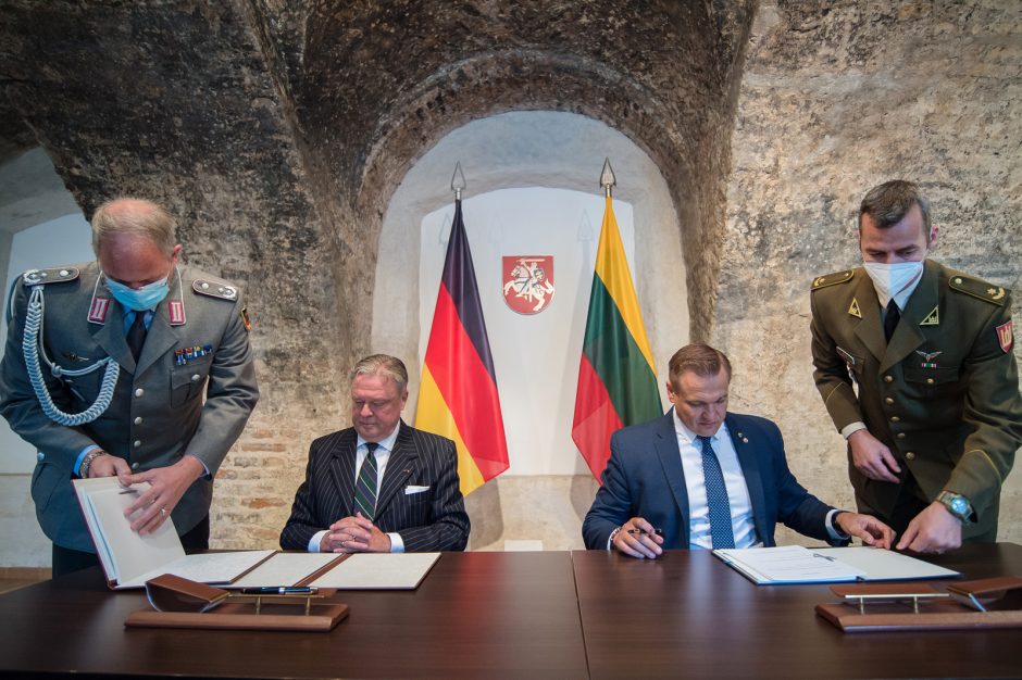Lietuvos kariuomenės sandėlių projektavimui Vokietija skirs 500 tūkst. eurų
