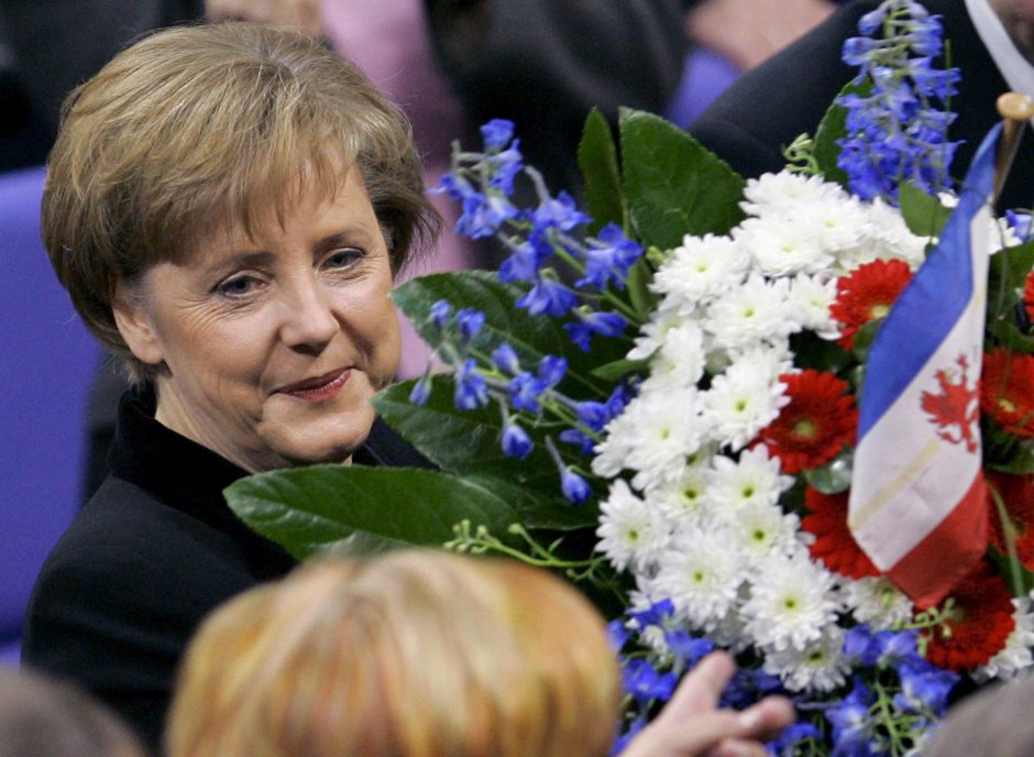 A. Merkel 15-ojo kancleriavimo jubiliejaus proga – ir sveikinimai, ir kandžios replikos