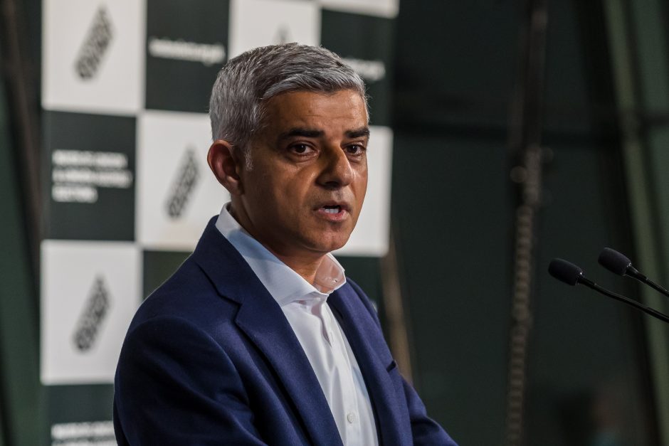 S. Khanas perrinktas Londono meru: įveikė varžovą konservatorių