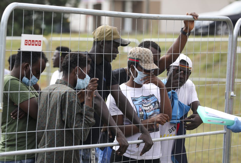 Lenkija perduos Lietuvai humanitarinę pagalbą dėl migrantų krizės