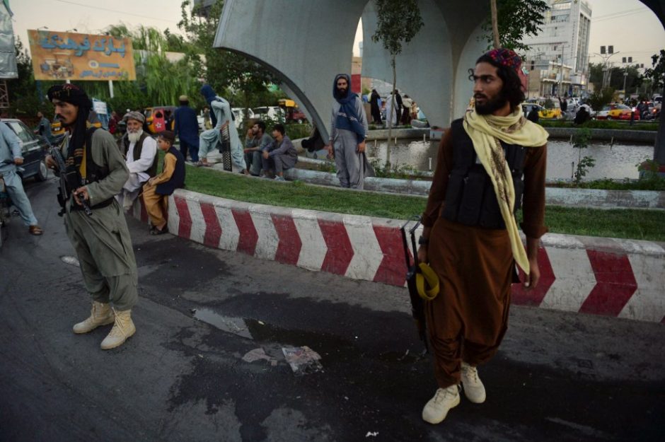 Afganistano mieste – kraupus reginys: centrinėje aikštėje pakabino lavoną