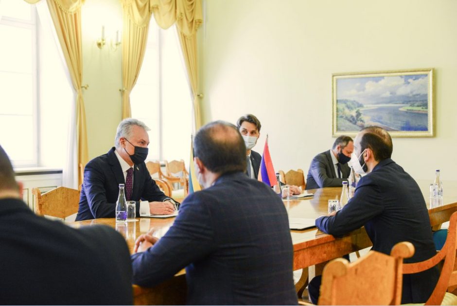G. Nausėda ragino Armėnijos parlamento vadovą siekti spręsti konfliktą su Azerbaidžanu