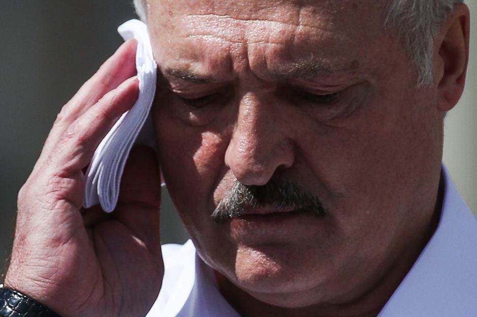 A. Lukašenkai senka laikas atsakyti į iškeltą „liaudies ultimatumą“