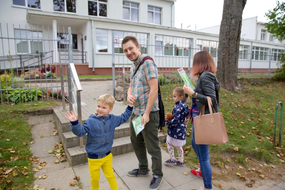 Daugėja „Tėvelių stotelių“: ar vairuotojai jas naudoja pagal paskirtį?