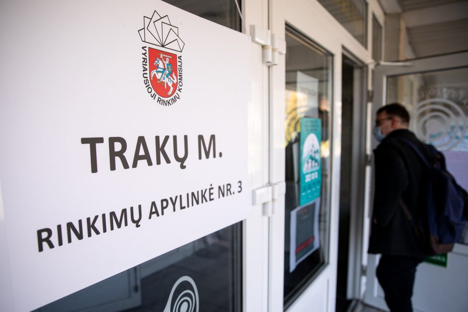VRK tvirtino galutinius Trakų ir Kelmės rajonų merų rinkimų rezultatus