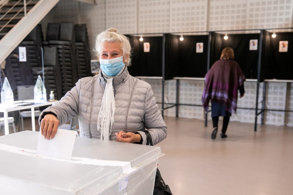 Trakų ir Kelmės merų rinkimų antrajame ture balsavo beveik 2,5 proc. rinkėjų
