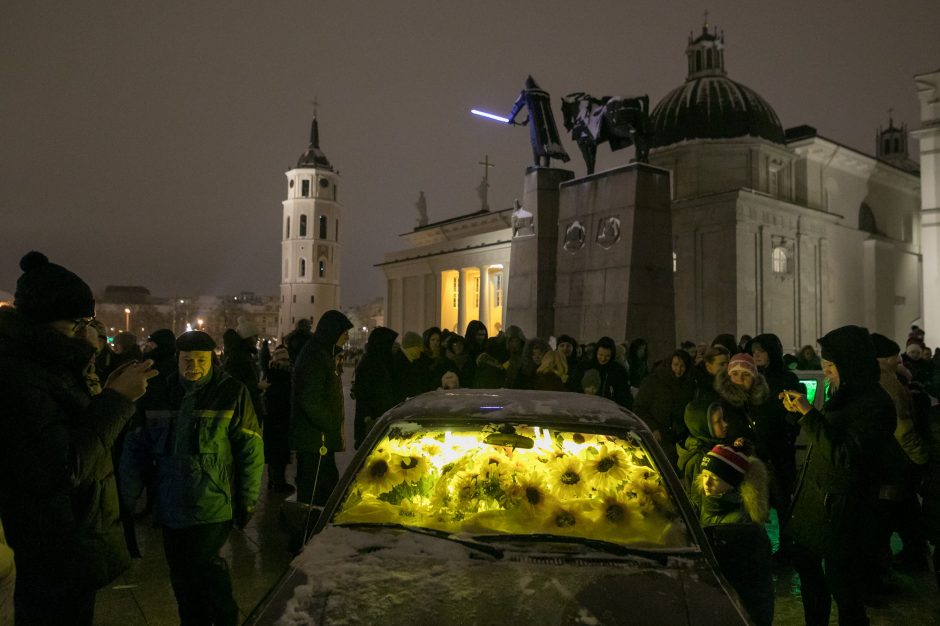 Antrajame Vilniaus šviesų festivalyje nušvis sostinės kiemai