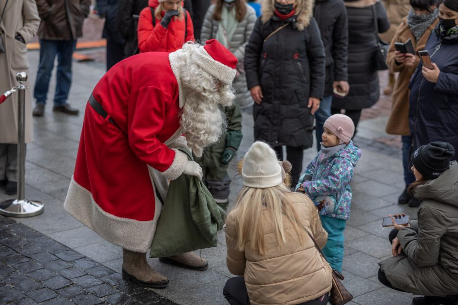 Vilniaus rotušėje šeštadienį – tarptautinė Kalėdų labdaros mugė