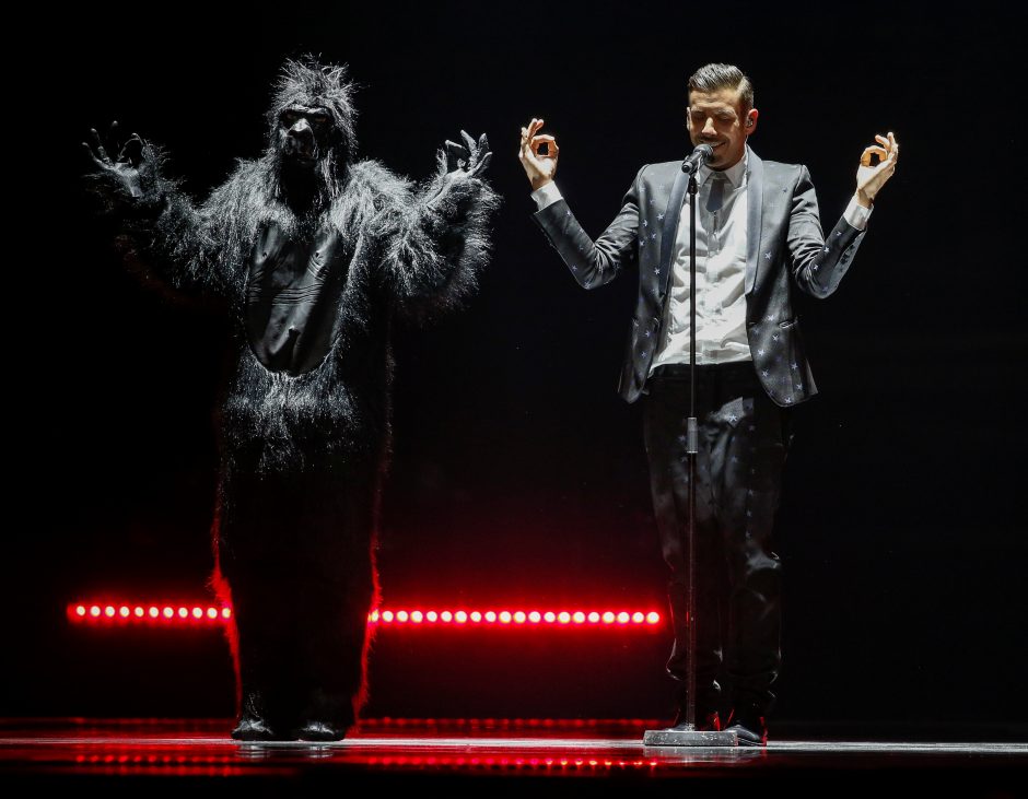Italijai pergalę „Eurovizijoje“ lems „nuogos gorilos“ šokis?