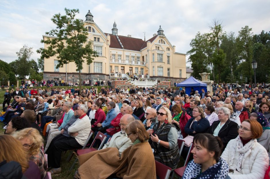 Rožių apsuptyje vyks Tarptautinio Ch. Frenkelio vilos vasaros festivalio atidarymas