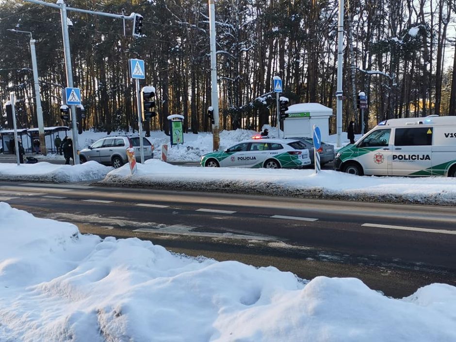 Nelaimė Vilniuje: į ligoninę išvežtas pėsčiųjų perėjoje partrenktas žmogus