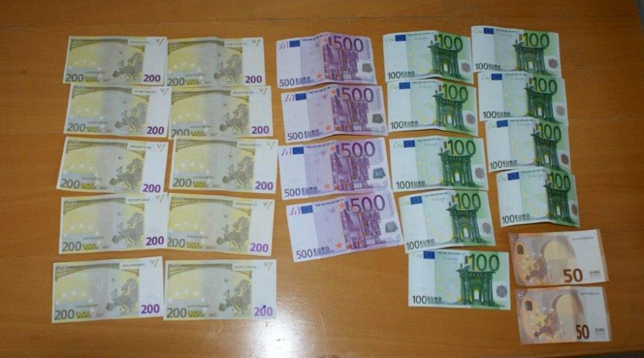 Medininkuose sulaikyta 55 tūkst. eurų grynųjų pinigų kontrabanda