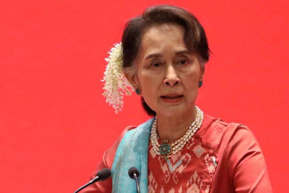 Nušalintas Mianmaro parlamentas formuoja šešėlinę vyriausybę