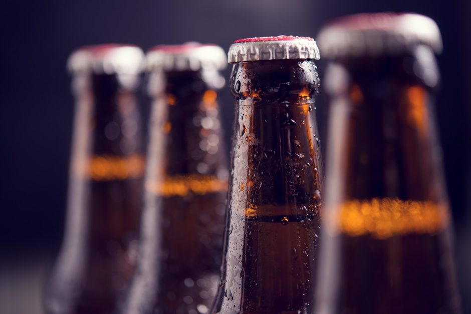 Ministerija: silpno alkoholio pardavimas 18-mečiams būtų našta prekybininkams