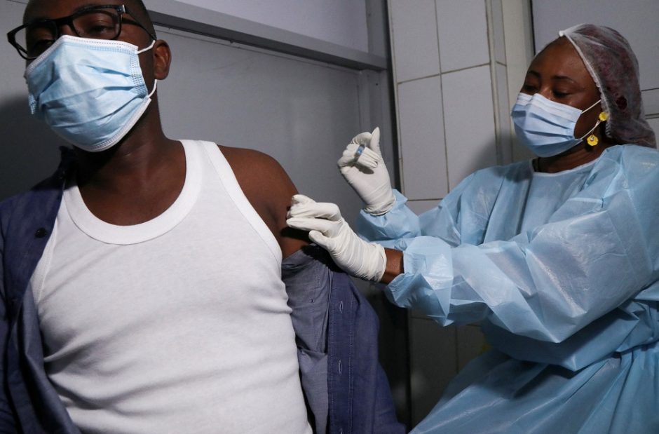 Uganda paskelbė, kad baigėsi Ebolos viruso protrūkis