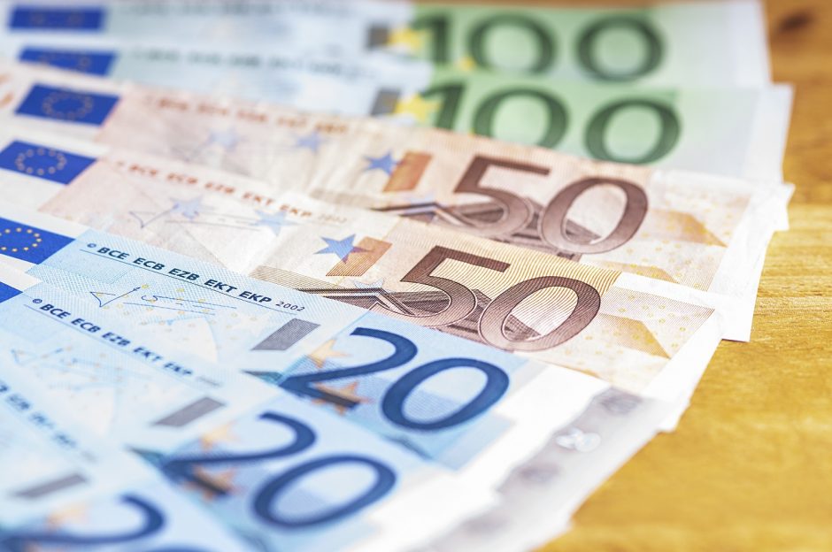 Teisiamųjų suole – PVM sukčiavimu kaltinami broliai: nesumokėjo beveik 143 tūkst. eurų