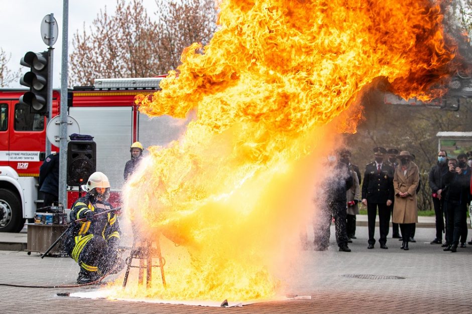 Parduotuvėje „Moki-veži“ Vilniuje neblaivus vyras įtariamas sukėlęs gaisrą