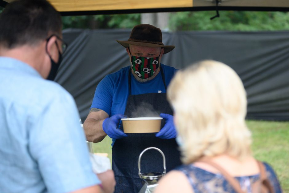 Anykščiai tviskėjo purpuru: baigėsi kultūros festivalis „Purpurinis vakaras“