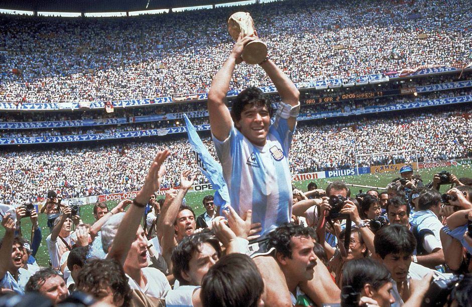 Futbolo virtuozas D. Maradona nesigyrė titulais