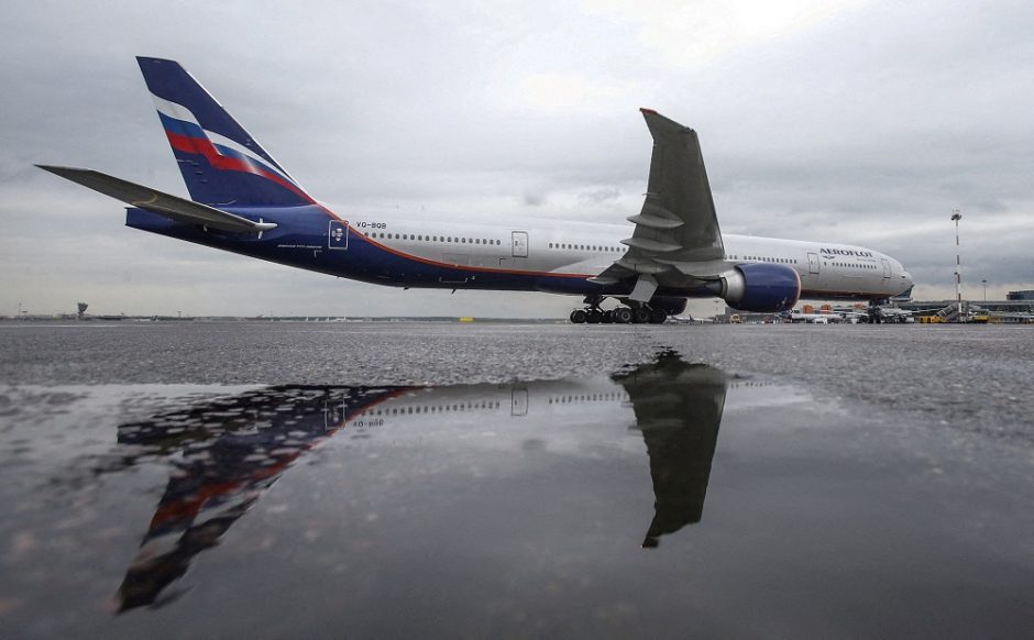 „Bloomberg“: dėl karo Ukrainoje sankcijų gniaužtuose atsidūrusi Rusija liks be lėktuvų