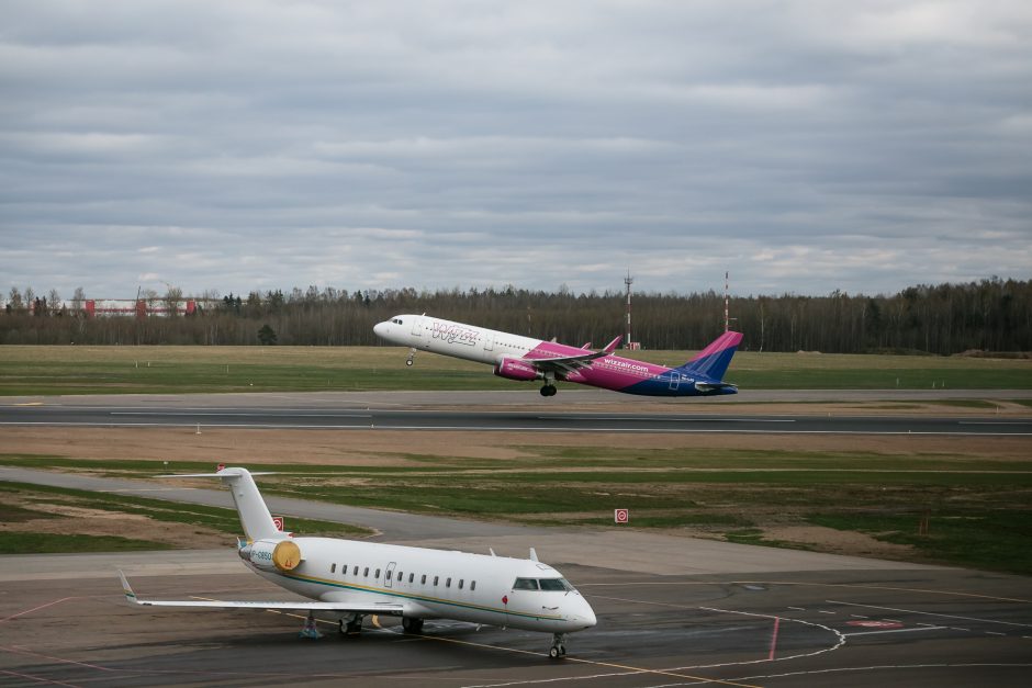 Lietuvos oro uostuose rugpjūtį toliau didėja skrydžių pasiūla