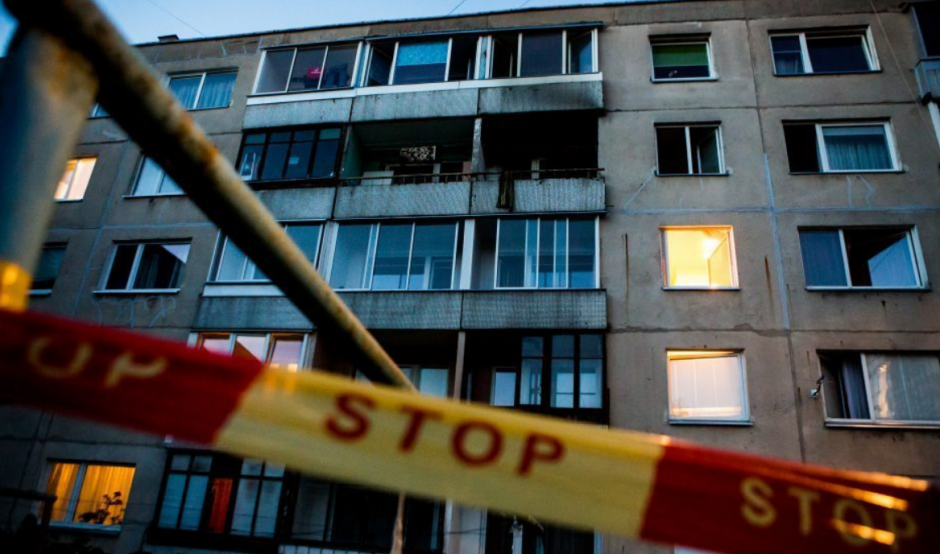 Vilniuje iš balkono iškrito ir mirtinai susižalojo garbaus amžiaus moteris