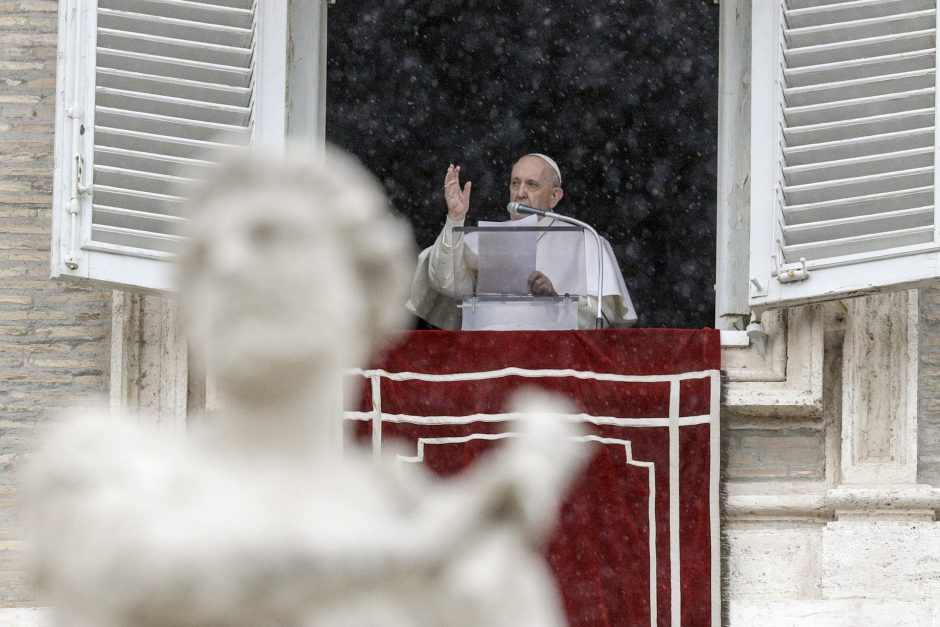 Popiežius pirmą kartą į aukštą postą Vyskupų sinode paskyrė moterį
