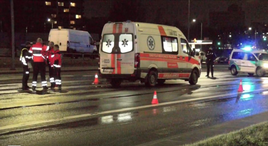 Nelaimė Vilniuje: Kalvarijų gatvėje žuvo automobilio partrenktas vyras