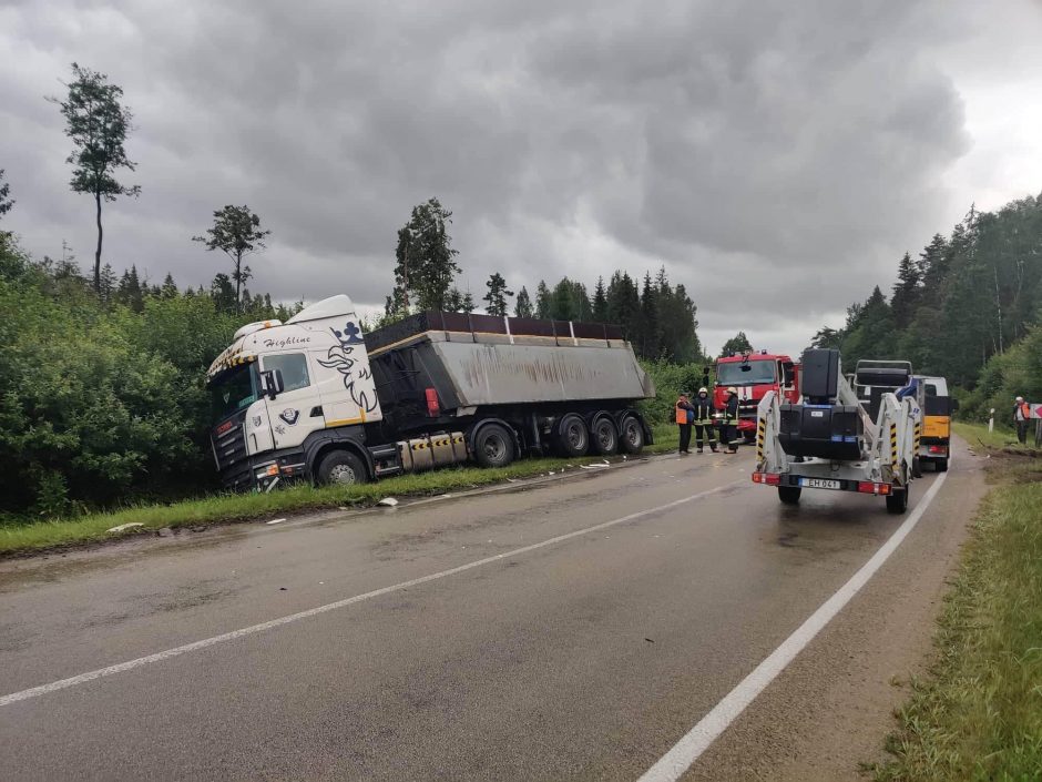 Klaipėdos rajone susidūrė vilkikai